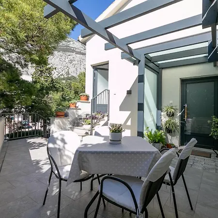 4+1 In The City Centre, Near The Beach アパート *